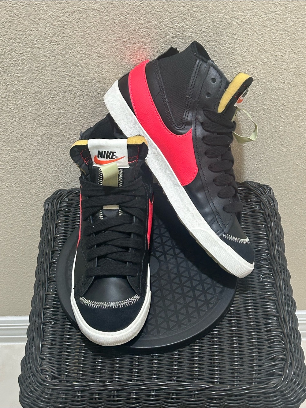 Size 12 Nike Blazer Mid 77 Jumbo Black Bright Crimson DD3111-001